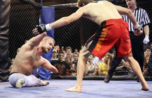 Kyle Maynard : combat homme tronc MMA